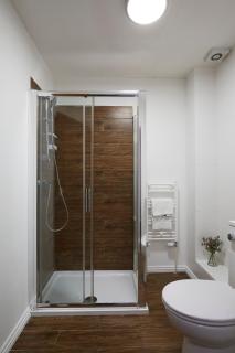 The Castleford Studios - Stylish & Modern - 8
