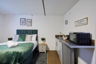 The Castleford Studios - Stylish & Modern - 2