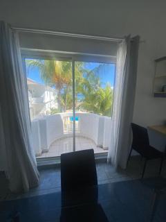 Blue Water Villa Apartments - 4