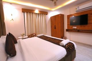 Hotel Ayushman Ganga - 9