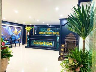 King Luxury Hotel - 7