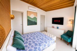 Luxurious Ocean View Penthouse With Private Jacuzzi - 6