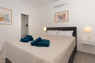 Blue sky apartment with sea view and pool - 7