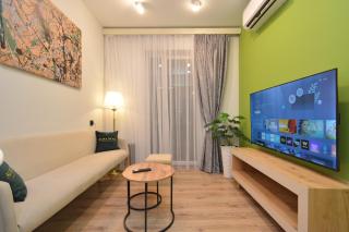 Aura Nova Residence Cascade City Center Studio 301 - 0
