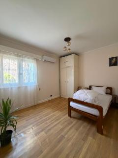 sunny and quiet home - 1
