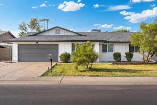 3bd Pool Hot Tub Garage Full Kitchen ASU - Tempe - 9