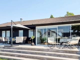 4 star holiday home in KöPINGSVIK - 6