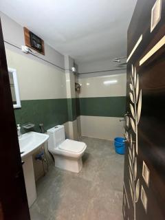 Luxury Stay Near Downtown Hospital & GS Road - 2