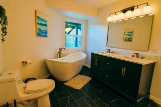 Pine Trails Lodge with Hot Tub, EV, Games & Views - 4