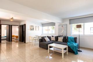 Bright 2-bed flat, in Larnaca city center - 0