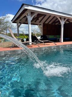 Bungalow avec Piscine à Cap Chevalier - 9
