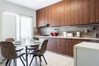 Modern 2-Bedroom Apartment in Central Limassol - 4