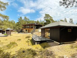 Cozy Cottage near Beach in Ahus - 8
