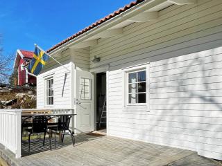 6 person holiday home in Höviksnäs-By Traum - 9