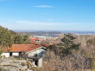 6 person holiday home in Höviksnäs-By Traum - 5