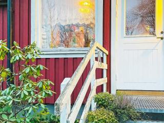 6 person holiday home in ÅMÅL-By Traum - 6