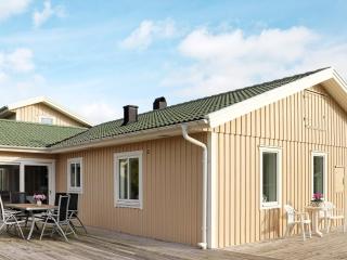 8 person holiday home in MELLBYSTRAND-By Traum - 3