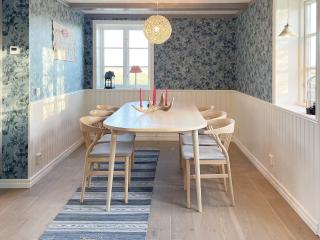 Luxury Holiday Home Near Alvaret - 4