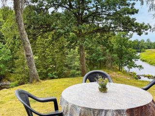 6 person holiday home in MELLERUD-By Traum - Brålanda - 1