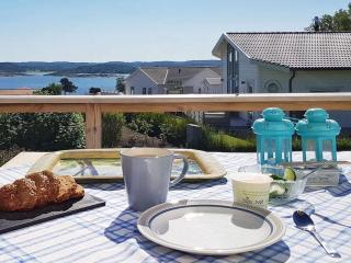 6 person holiday home in Höviksnäs-By Traum - 0