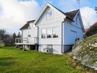 6 person holiday home in Höviksnäs-By Traum - 6