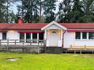 6 person holiday home in PRÄSSEBO-By Traum - 9