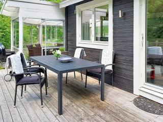 4 person holiday home in TRENSUM-By Traum - 9
