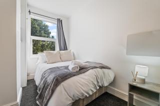 CityCentre I Sleeps8 I Parking I WIFI - 3