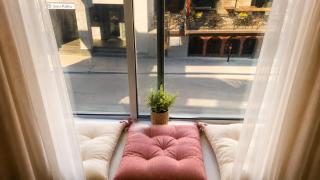 Well located apartment hotel in downtown Montreal with street parking - 3