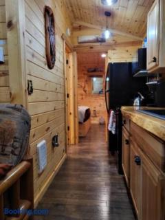 Knotty Shack- Unique Tiny Log Cabin with Hot Tub - 5