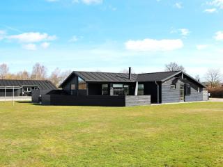 8 person holiday home in Hadsund-By Traum - 0