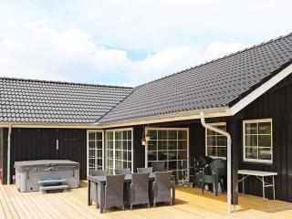 8 person holiday home in Hadsund-By Traum - 8