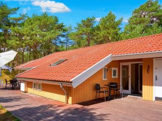 8 person holiday home in Nexø-By Traum - 0