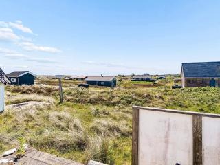 4 person holiday home in Frøstrup - 3