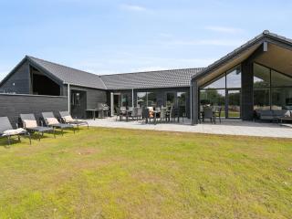 Spacious Retreat near Beach - 3