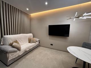 Moja Laguna-Beachside Apartment - 6