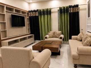 Bahria Grand House - 0