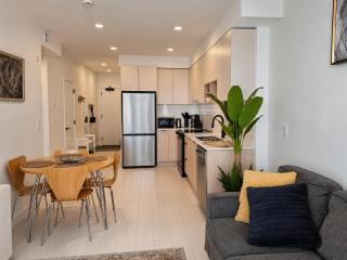 2 bedroom heart of Central Surrey - 9