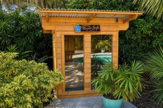 Private Oasis Heated Pool & Spa - 9