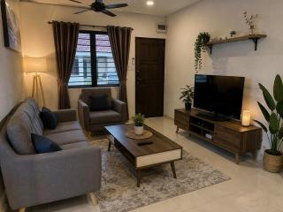 Surya Ningratt guest house - 1