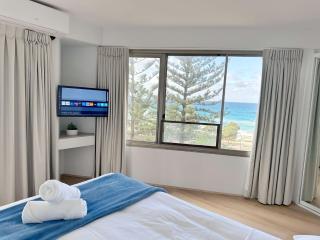 Surfers Paradise Beach Holiday Apartments - 2