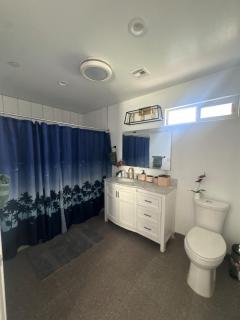 Spacious4BRHomeNearDowntownSleeps - 7
