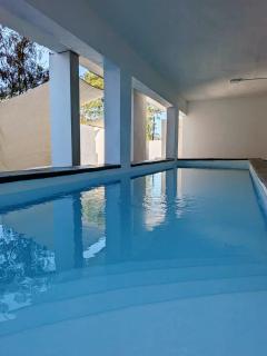 Perfect Poolside Penthouse - Family Comfort - Chic and Modern - Fully Equipped - 9