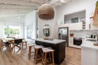 The Lodge, Noosa - Stylish Retreat with Pool - 7