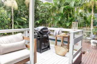 The Lodge, Noosa - Stylish Retreat with Pool - 1