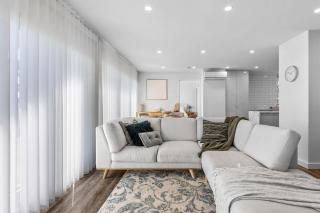 Luxury Penthouse Living - 9