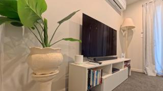 Close to city, 2-bedroom ensuite, comfortable, accessible with own parking - 5