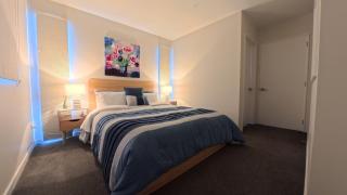 Close to city, 2-bedroom ensuite, comfortable, accessible with own parking - 2