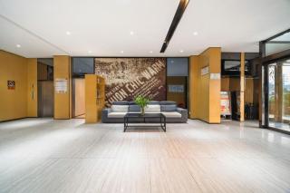 IU Hotel Zhengzhou Erqi Wanda Plaza Daxue Road Branch - 4