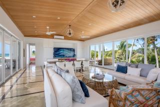 Coralli - Contemporary Beachfront Escape with Private Pool home - 4